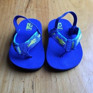 NWOT Teva Toddler size 4 flip flops